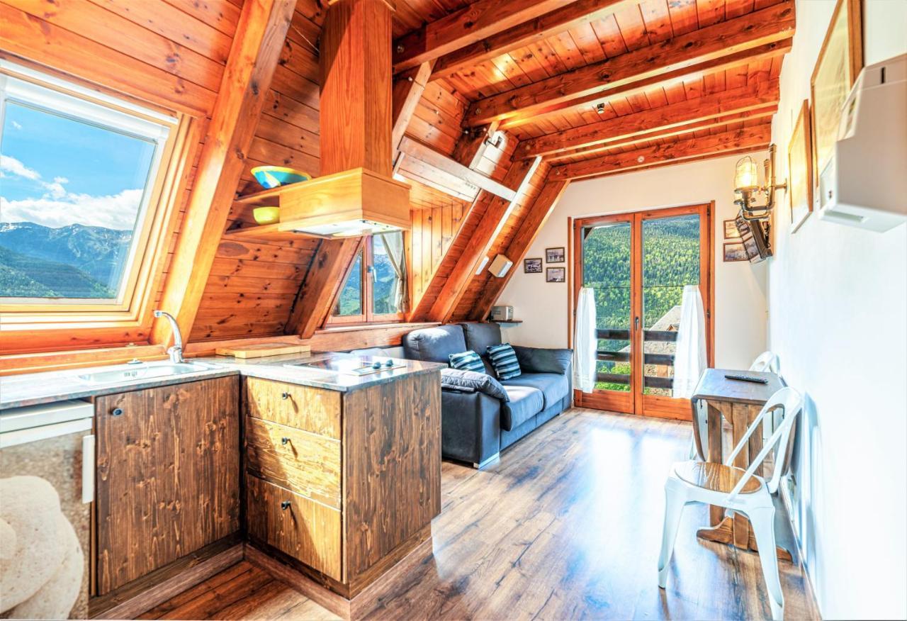 Apartamentos Aran Montcorbau Dış mekan fotoğraf