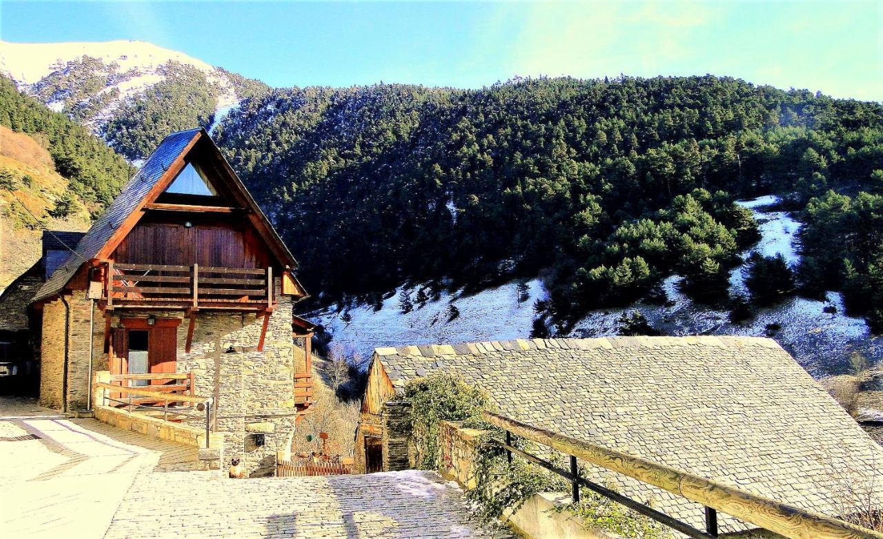 Apartamentos Aran Montcorbau Dış mekan fotoğraf