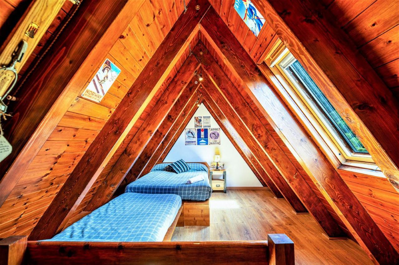 Apartamentos Aran Montcorbau Dış mekan fotoğraf