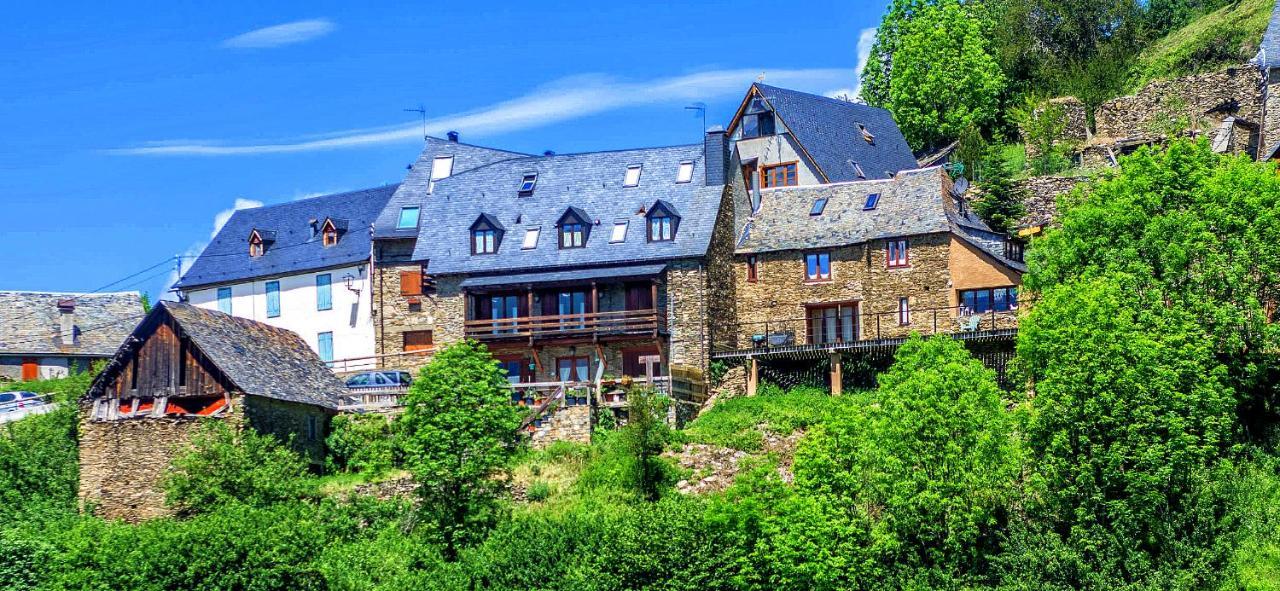 Apartamentos Aran Montcorbau Dış mekan fotoğraf