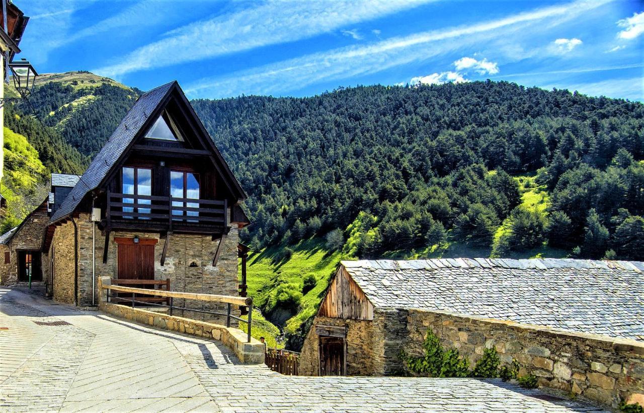 Apartamentos Aran Montcorbau Dış mekan fotoğraf