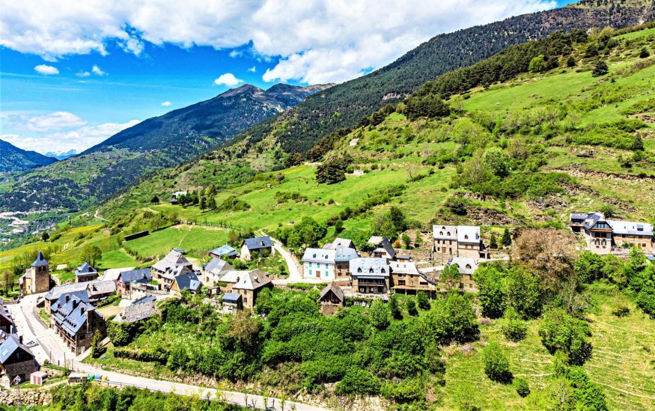 Apartamentos Aran Montcorbau Dış mekan fotoğraf